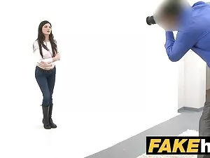 jest zamieszana sex  ...