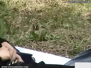 Dorosły spotyka spod ...