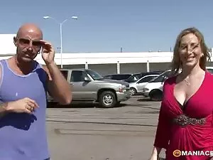 Blond drań ostre jeb ...